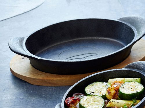 Zapékácí a servírovací litinový tác  21x15x4,3 cm