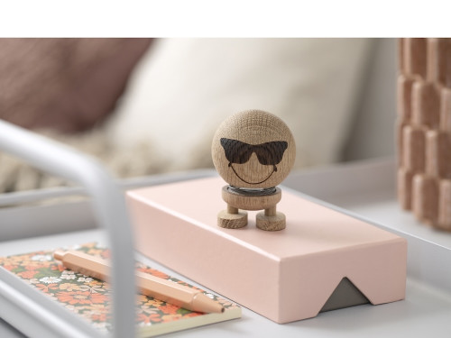 Figurka Hoptimist Smiley Cool S Neopracovaný dub