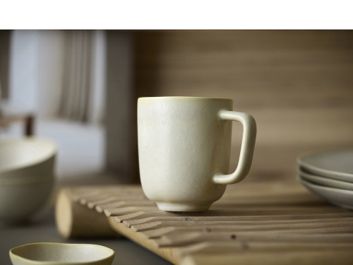 Kameninový hrnek s ouškem Shoku Soft Beige 33 cl