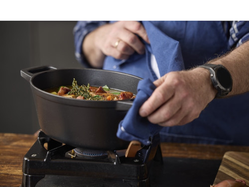 Litinový kastrol oválný 3,8l Black