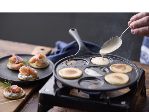 Litinová pánev na lívance (na 7 ks) 23,5 cm Black