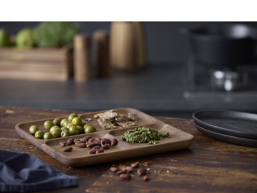 Servírovací tác z akáciového dřeva