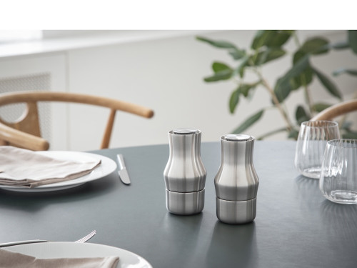 Nerezový matný mlýnek Dorotea (14 cm)