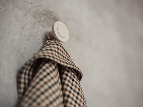 Háček na zeď Sensu Sand