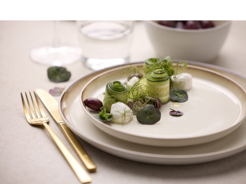 Kameninový mělký talíř 27 cm White/Cream