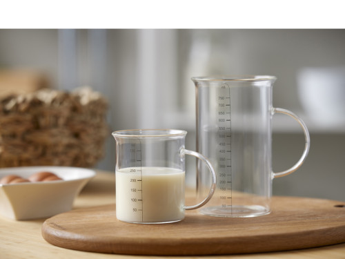 Skleněná kuchyňská odměrka 750ml