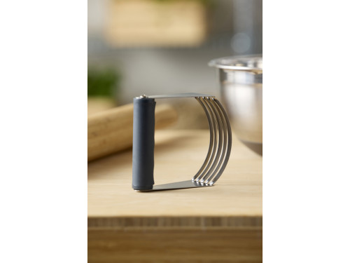 Ruční hnětač na těsto 