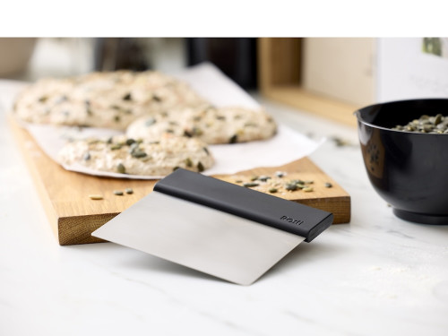 Kráječ na těsto Emma 12x13 Black