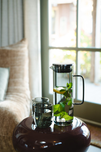 Džbán Padua  na ledový čaj 1,2 L Grey